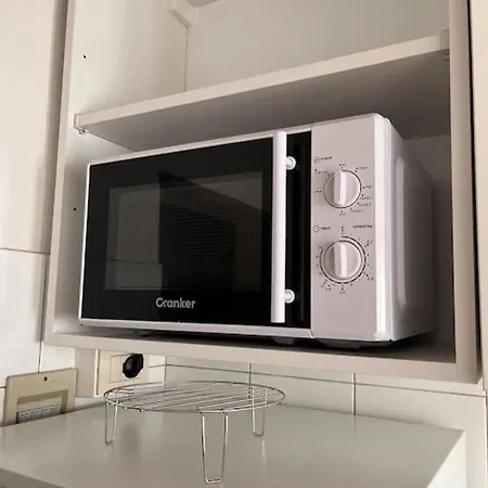 Spacious Near Arno River Apartment
