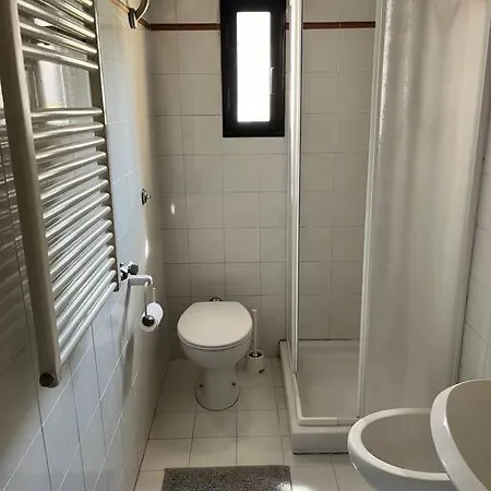 Bright Flat By Arno River, Walk Everywhere